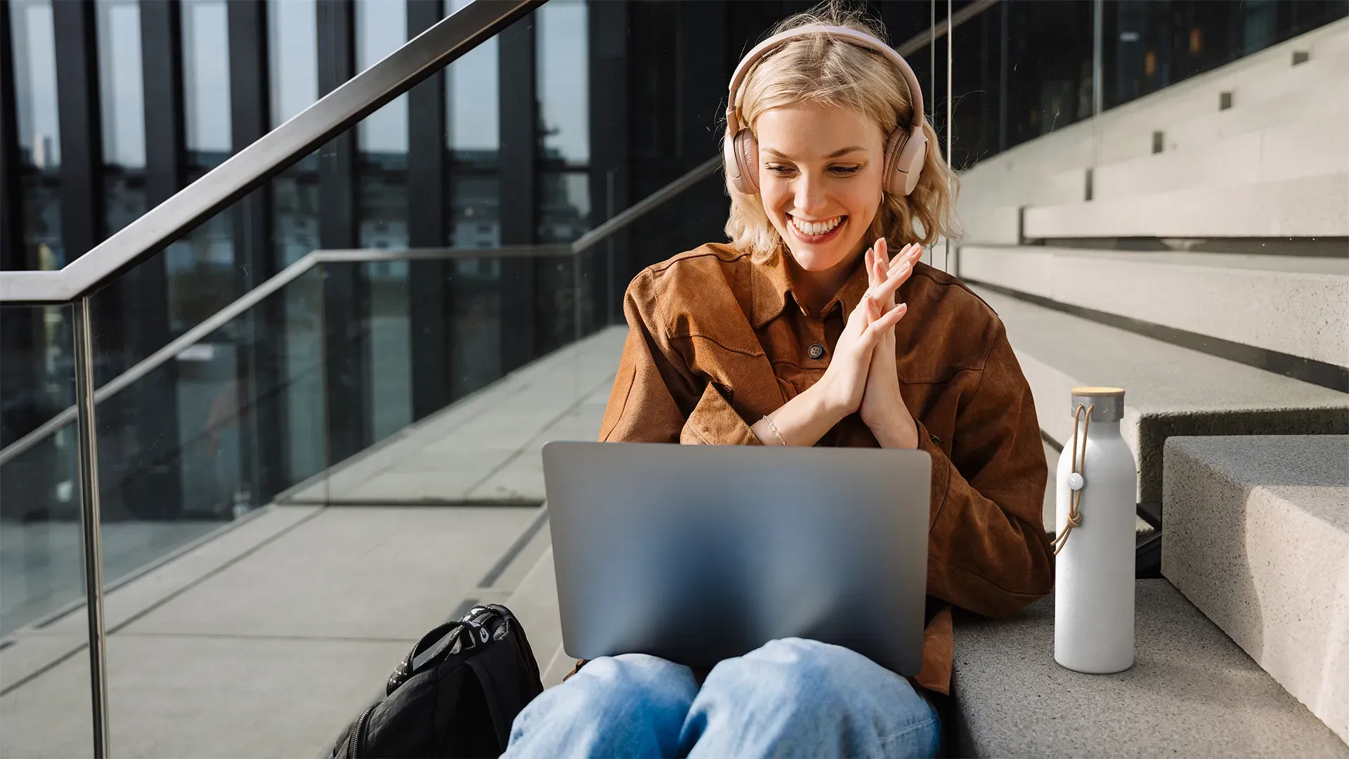 Hochwertige Edelstahl Trinkflasche als Kundengeschenk für Weihnachten